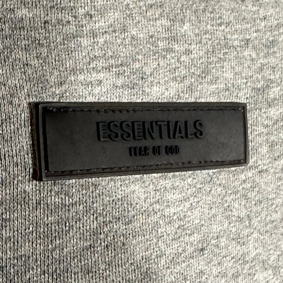 Fear of God Essentials 1977 Crewneck Sweatshirt Size M - Picture 8 of 13
